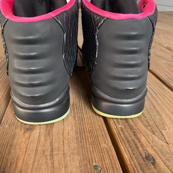 Nike Yeezy air 2 nrg - Picture 7 of 8